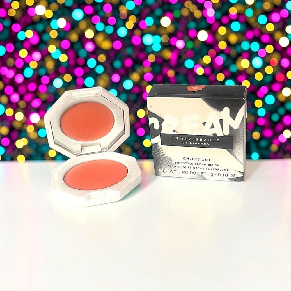 Fenty Beauty Cheeks Out Freestyle Cream Blush in Peach Face 11 .10 Oz New in Box